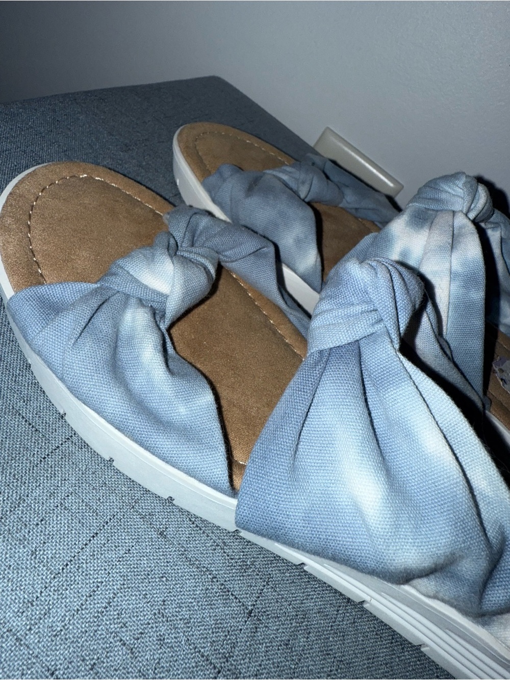 Sky Blue Tie-Dye Knotted Slide Sandals